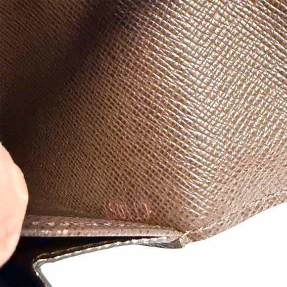 Louis Vuitton Damier Ebene Wallet - Picture 6 of 13